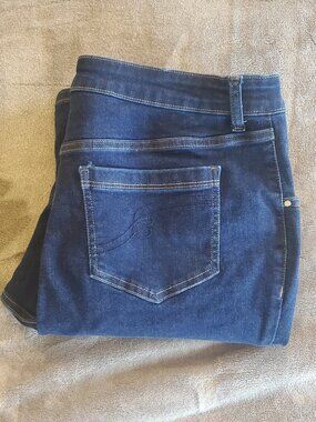 Women With Control Contour Curves Blue Jeans, Size 14